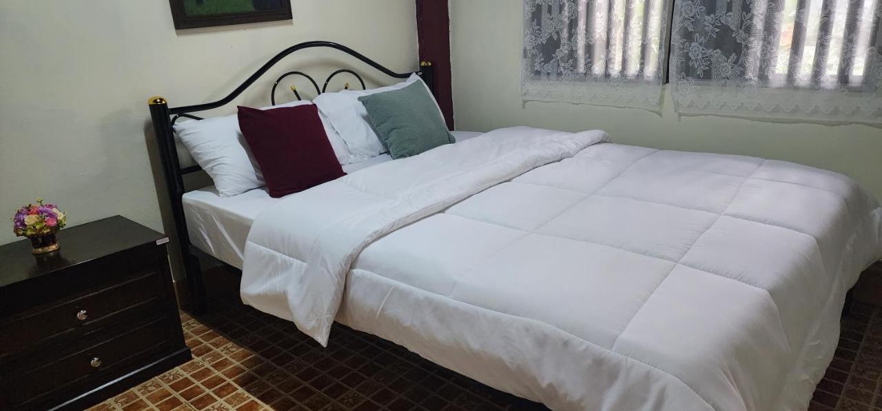 Cozy Nest Cnx Hostel Τσιάνγκ Μάι Εξωτερικό φωτογραφία